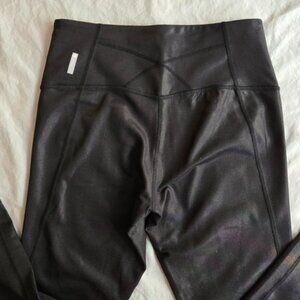 Zella Live In Yoga Black Dot Pearl Laminate Black Leggings EB2